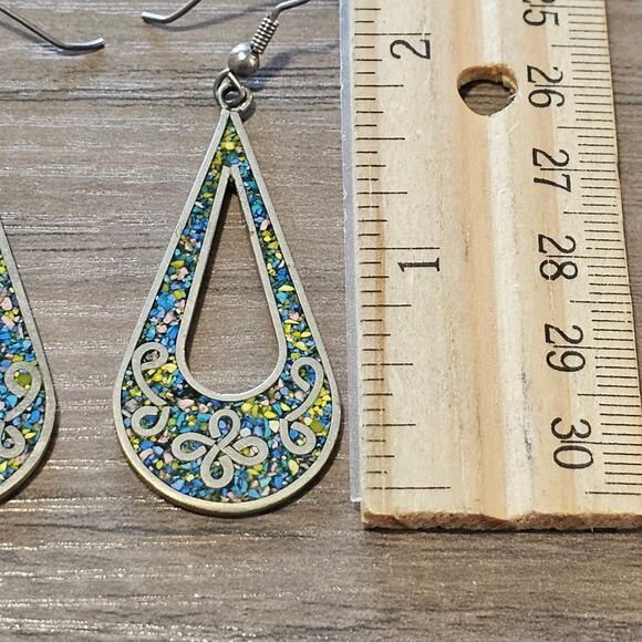Vintage Mexican Silver Teardrop Dangle Earrings with Crushed Stone Inlay - Picture 4 of 7
